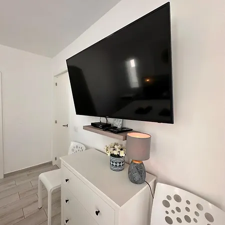 El Mar House & Private Heated Pool Apartament