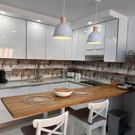 アパート El Mar House & Private Heated Pool