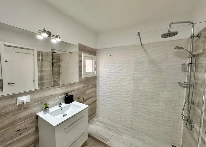 El Mar House & Private Heated Pool *