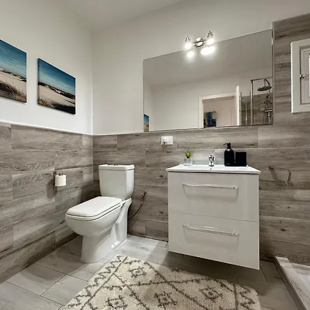 El Mar House & Private Heated Pool شقة *