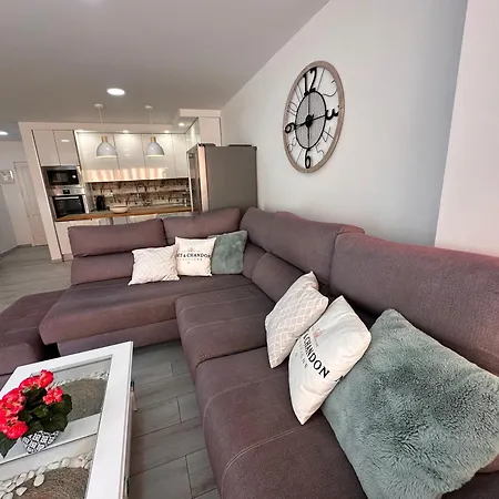 El Mar House & Private Heated Pool * Адехе
