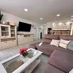 Lejlighed El Mar House & Private Heated Pool