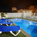 El Mar House & Private Heated Pool *