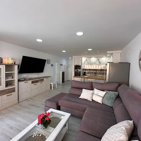 El Mar House & Private Heated Pool Апартаменты Адехе