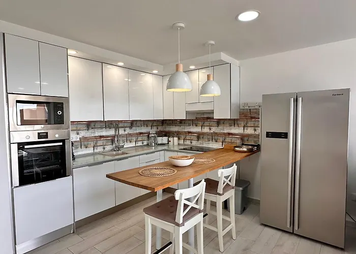 Апартаменты El Mar House & Private Heated Pool Адехе