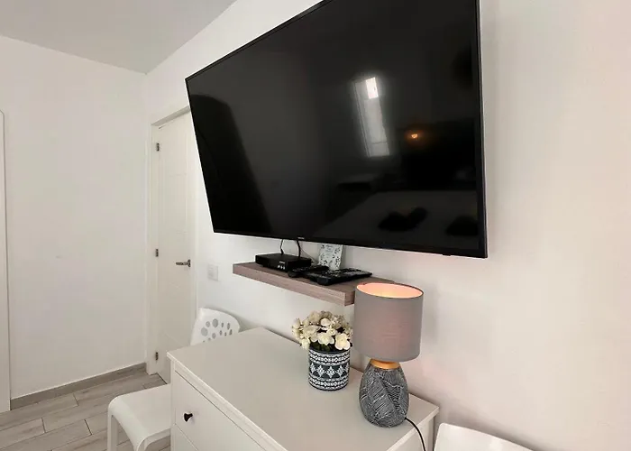 El Mar House & Private Heated Pool Апартаменты