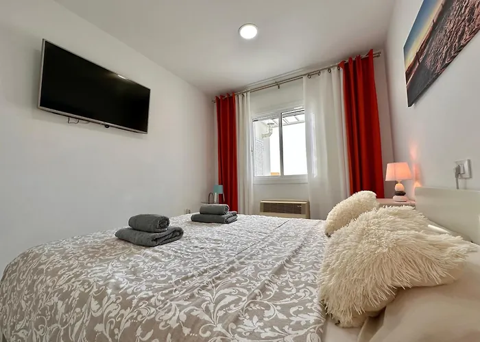 El Mar House & Private Heated Pool *