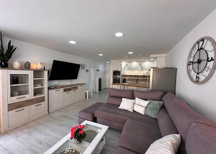 El Mar House & Private Heated Pool Апартаменты Адехе