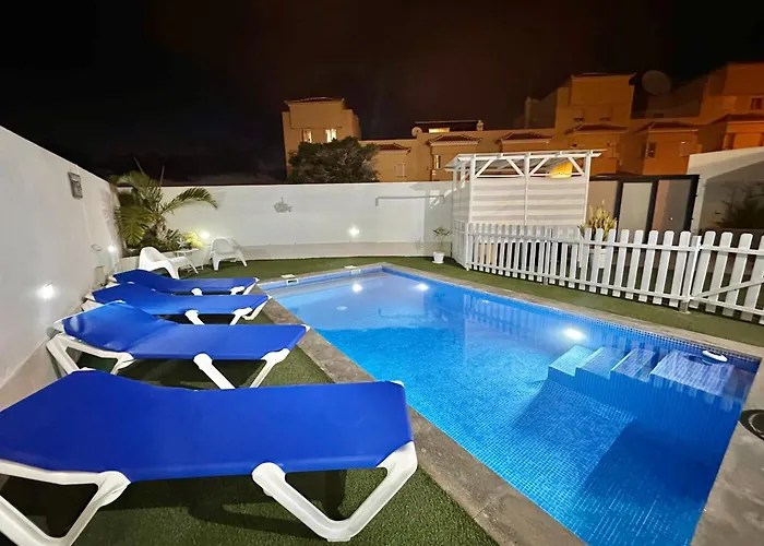 El Mar House & Private Heated Pool *